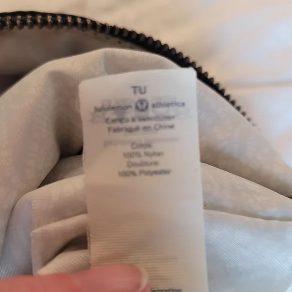 lululemon athletica Black Crossbody Bag - Picture 16 of 16